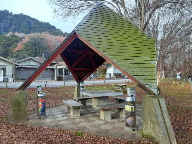 道の駅かつら　キャンプ場　無料　予約無し　喫煙所　